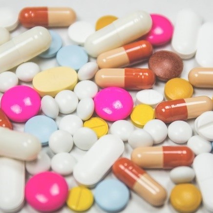 medicijnen vierkant-a2f6f8a0-ca99-40b2-a90d-98736b7e8b49.jpg